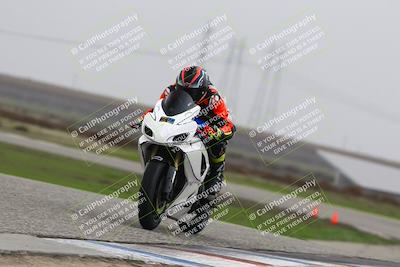 media/Nov-29-2025-TrackDaz (Sat) [[10ae2d9bce]]/B Group/Session 4 (Wheelie Bump)/